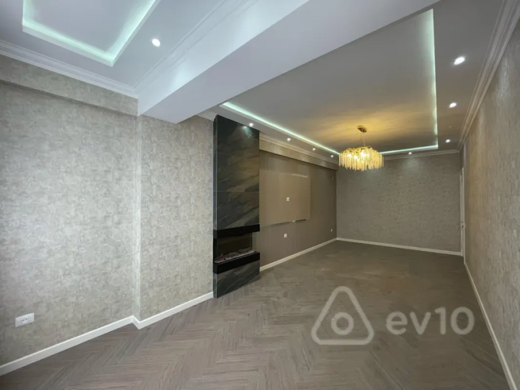 Satılır 3 otaqlı yeni tikili 137 m²