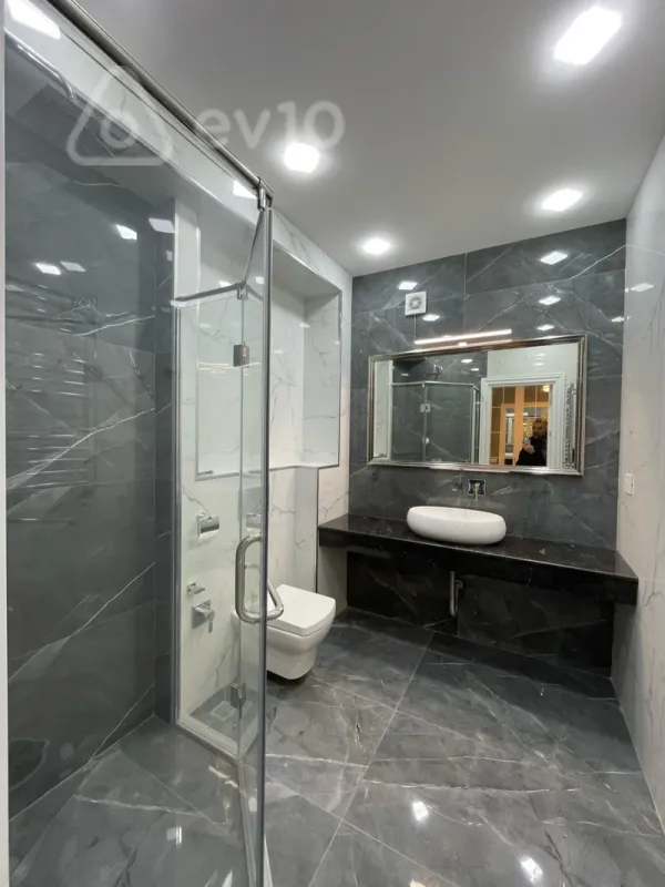 Satılır 3 otaqlı yeni tikili 137 m²