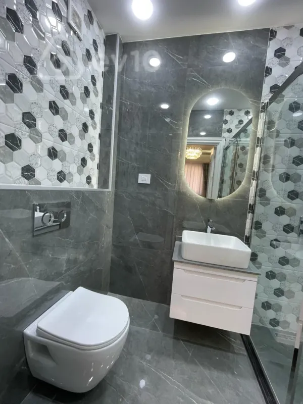 Satılır 3 otaqlı yeni tikili 137 m²