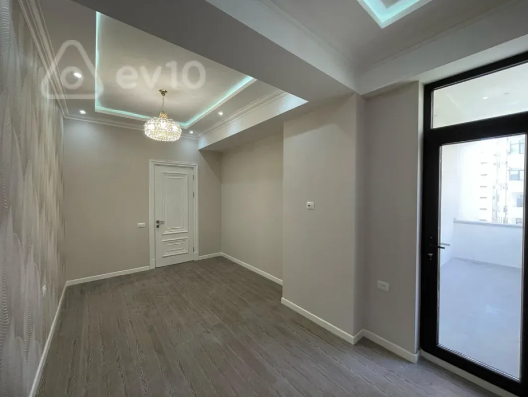 Satılır 3 otaqlı yeni tikili 137 m²