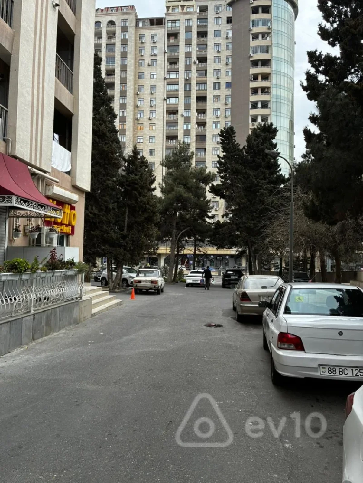 Kirayə verilir 1 otaqlı yeni tikili 45 m²