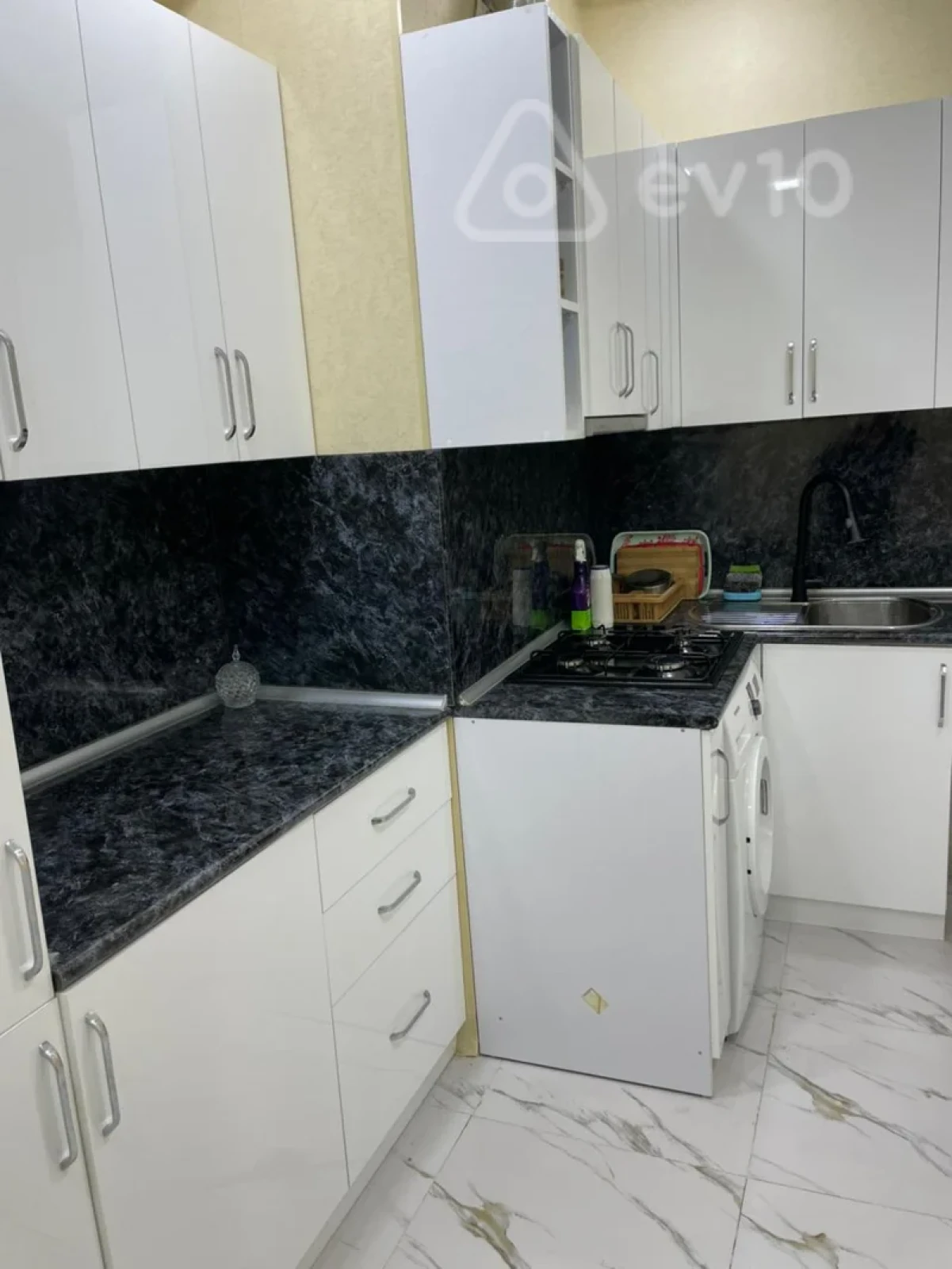 Satılır 1 otaqlı yeni tikili 61 m²