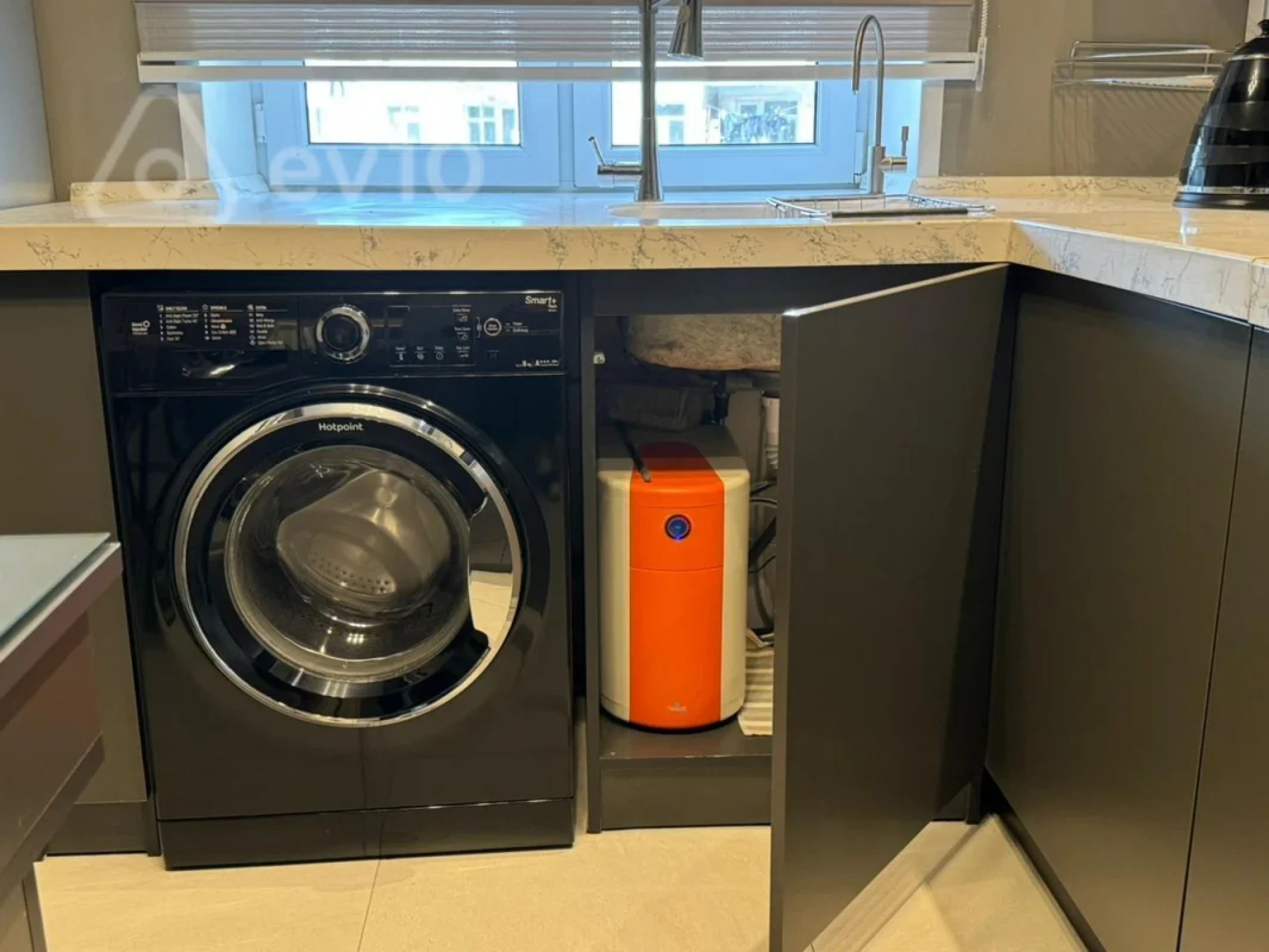 Satılır 3 otaqlı köhnə tikili 75 m²