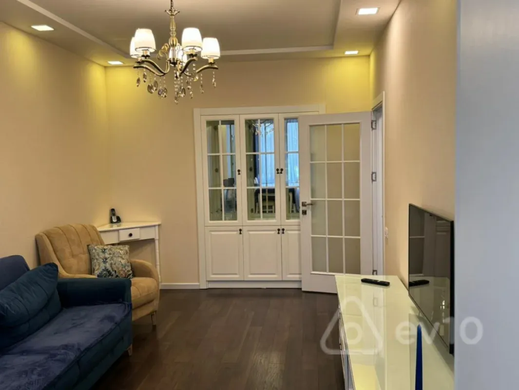 Satılır 3 otaqlı köhnə tikili 75 m²