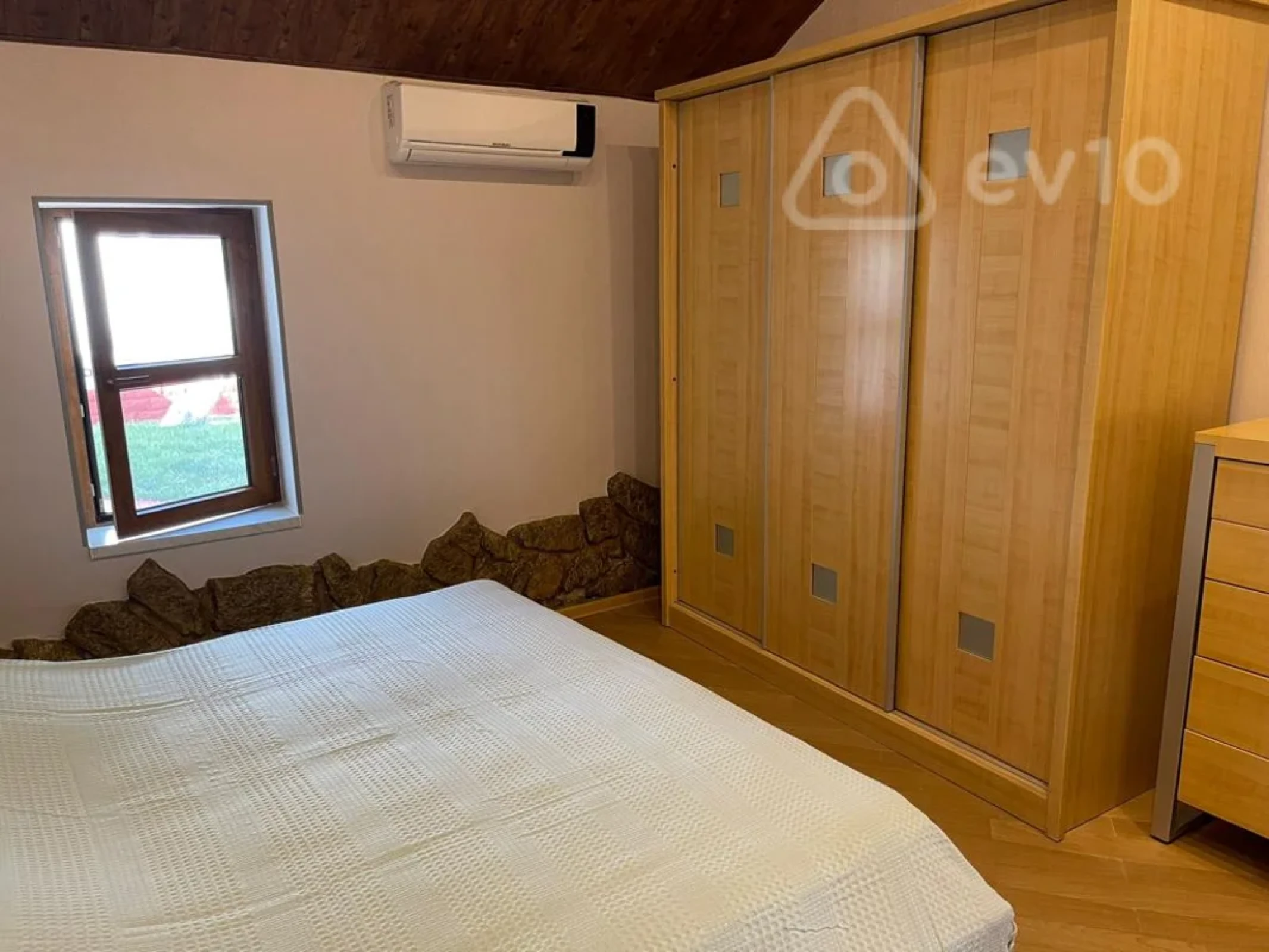 Kirayə verilir 4 otaqlı həyət evi 155 m²