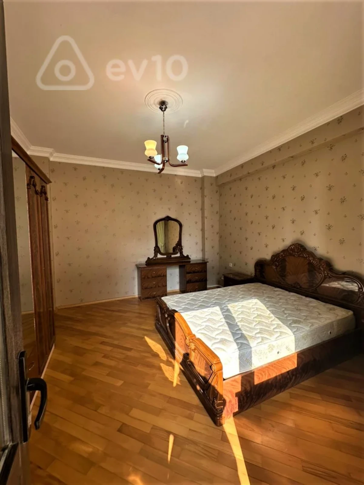 Satılır 3 otaqlı yeni tikili 121 m²