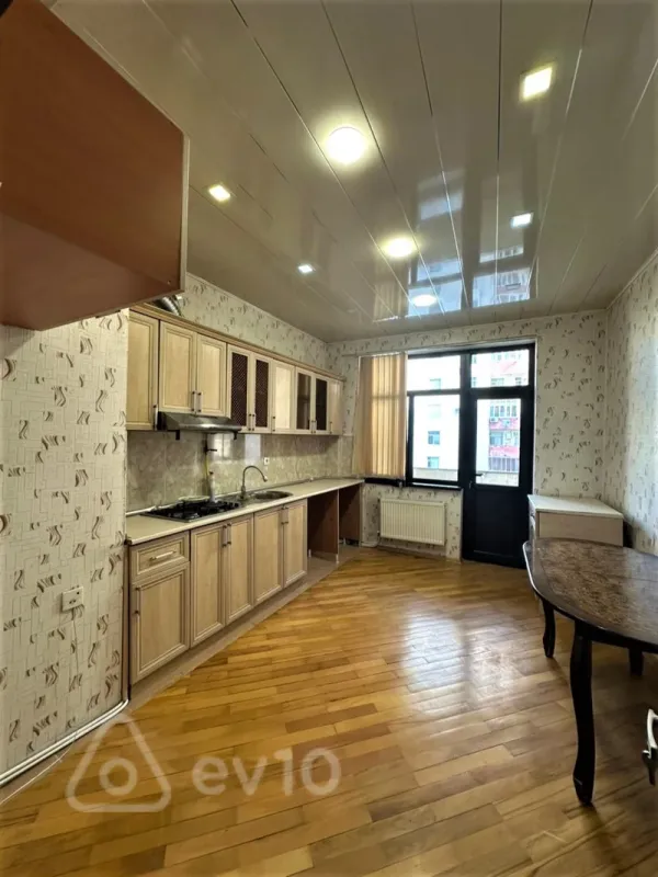 Satılır 3 otaqlı yeni tikili 121 m²