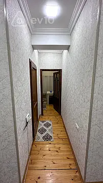 Kirayə verilir 2 otaqlı köhnə tikili 82 m²