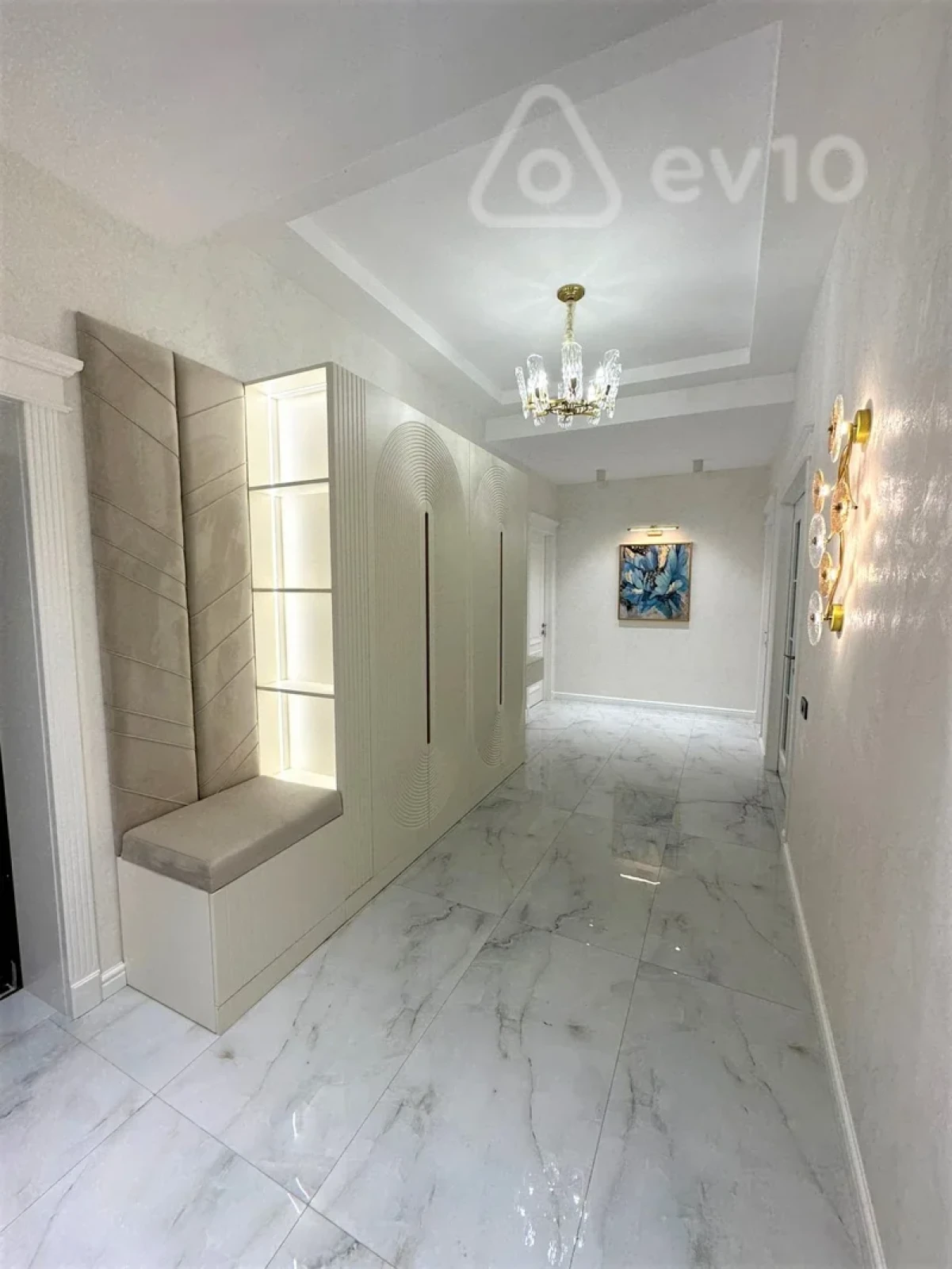Kirayə verilir 3 otaqlı yeni tikili 150 m²