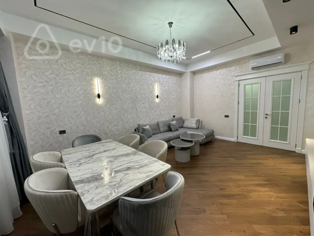 Kirayə verilir 3 otaqlı yeni tikili 150 m²