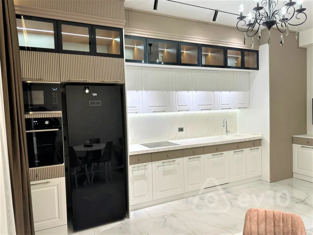 Kirayə verilir 3 otaqlı yeni tikili 150 m²