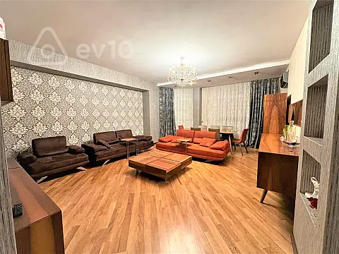 Kirayə verilir 4 otaqlı yeni tikili 200 m²