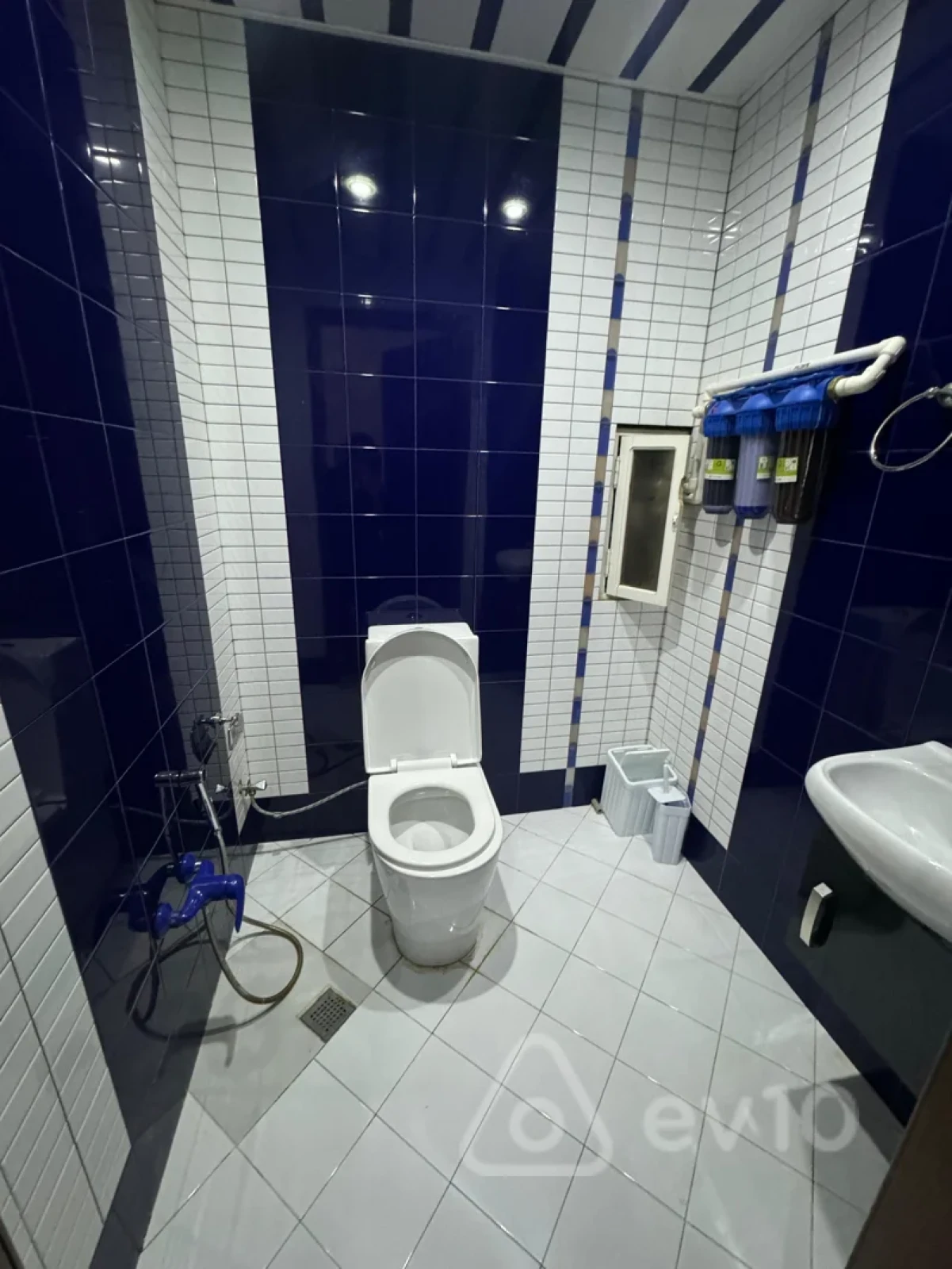 Kirayə verilir 4 otaqlı yeni tikili 200 m²