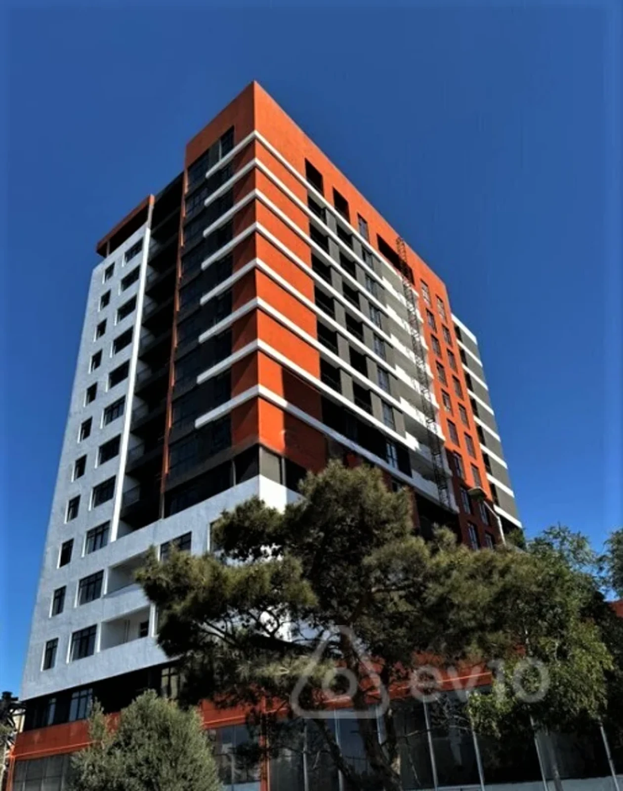 Satılır 2 otaqlı yeni tikili 85 m²