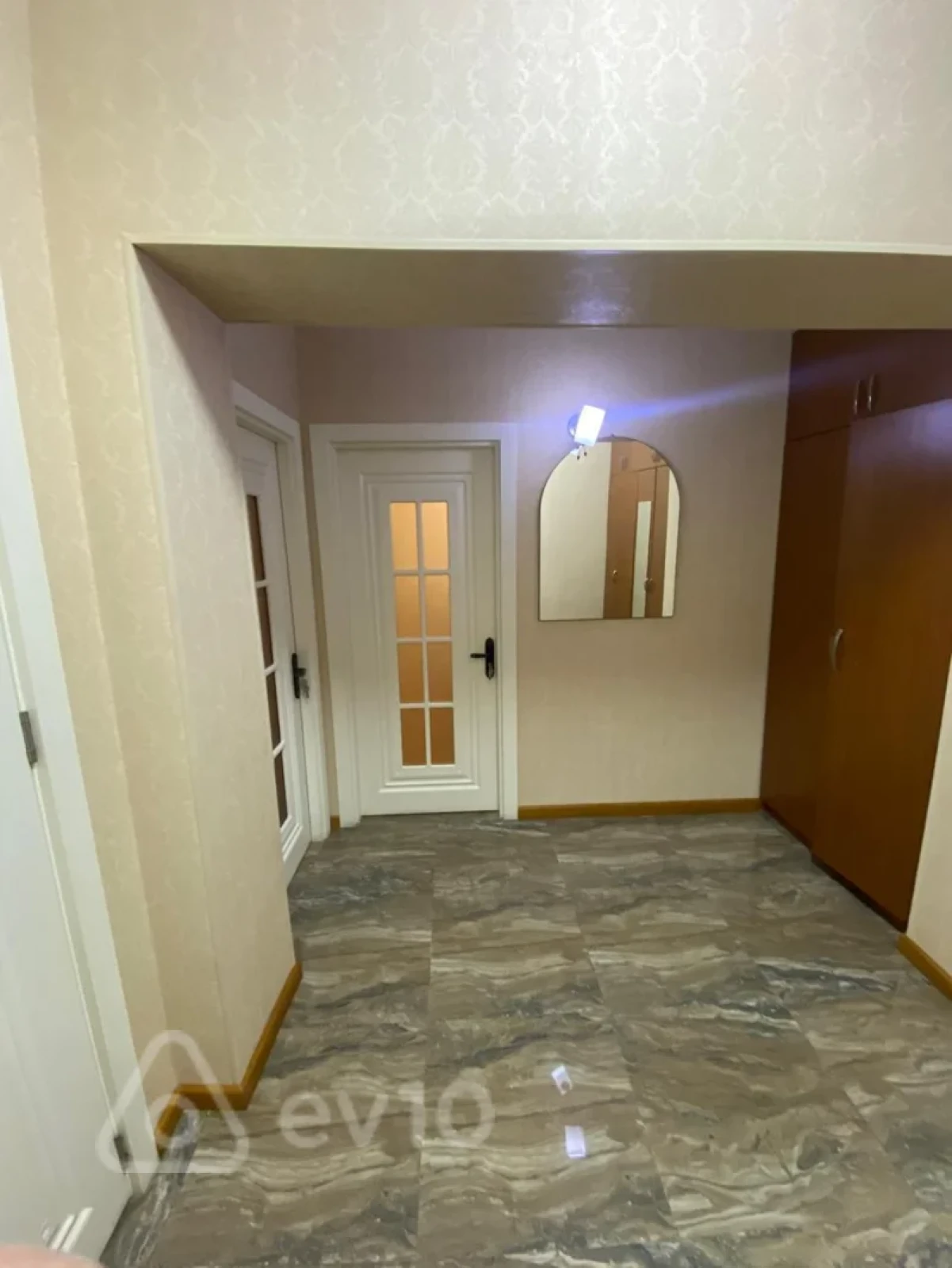 Kirayə verilir 1 otaqlı yeni tikili 60 m²