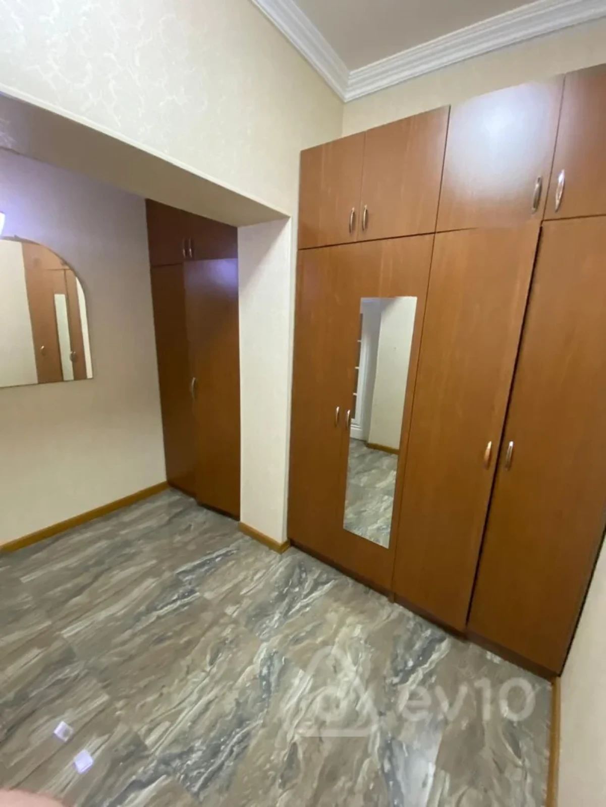 Kirayə verilir 1 otaqlı yeni tikili 60 m²