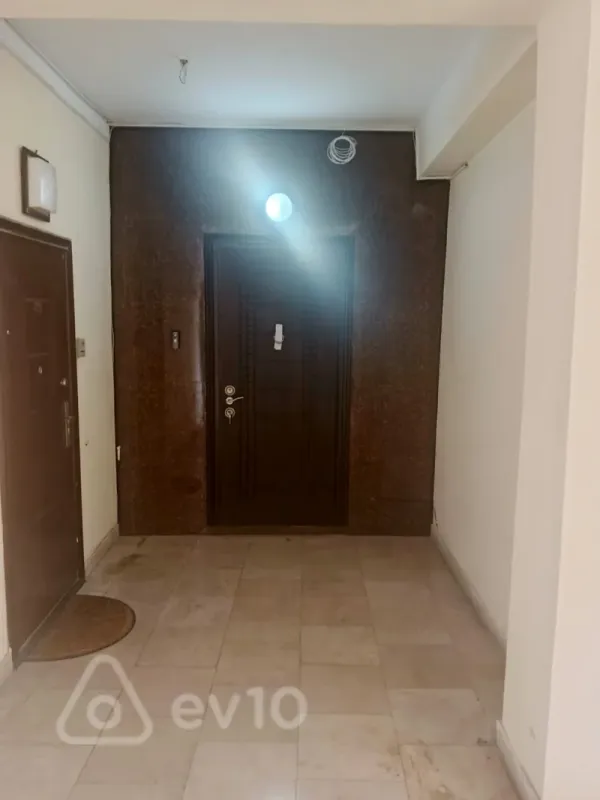 Satılır 4 otaqlı yeni tikili 170 m²
