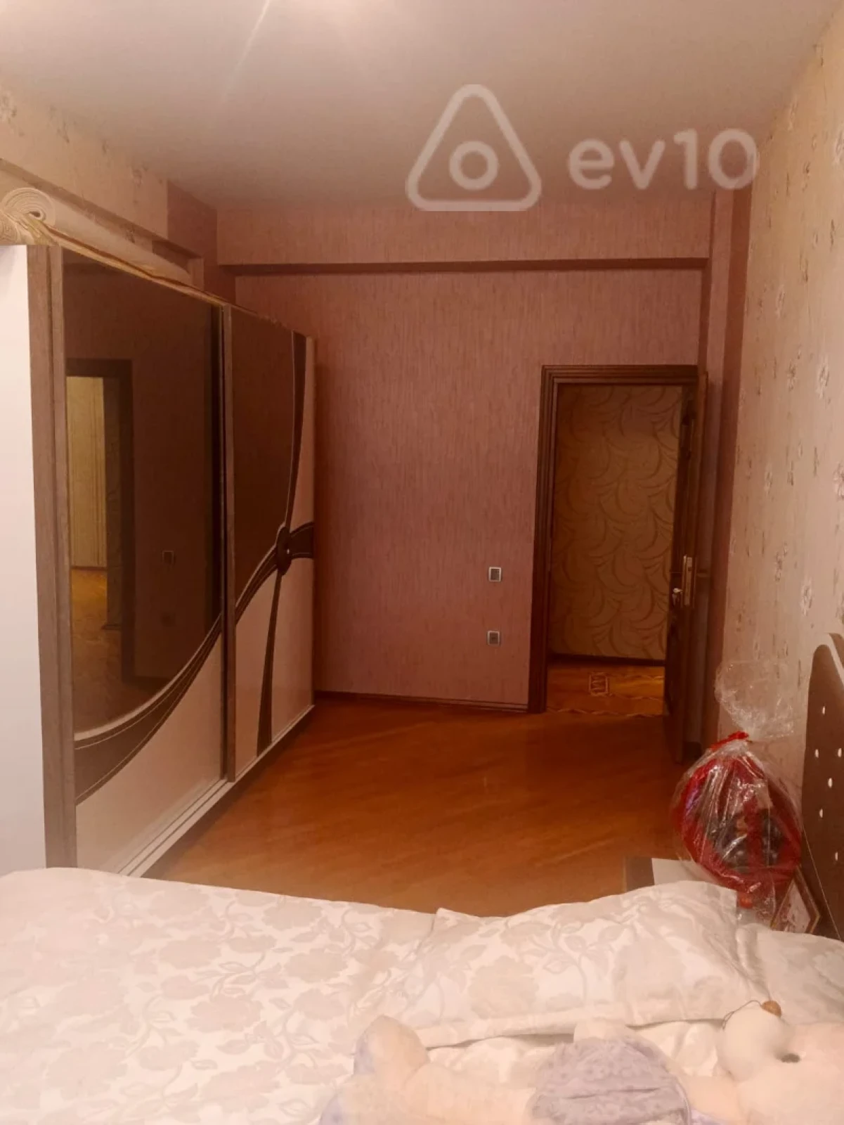 Satılır 4 otaqlı yeni tikili 170 m²