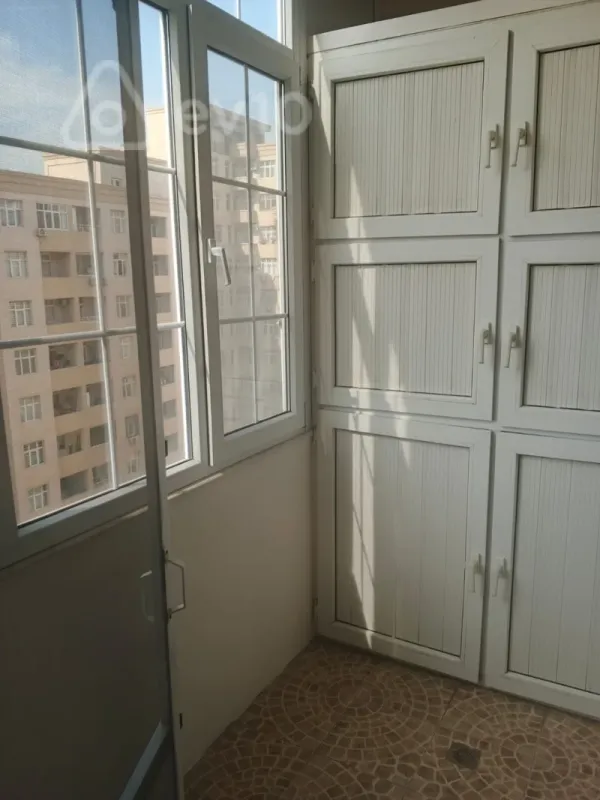 Satılır 4 otaqlı yeni tikili 170 m²