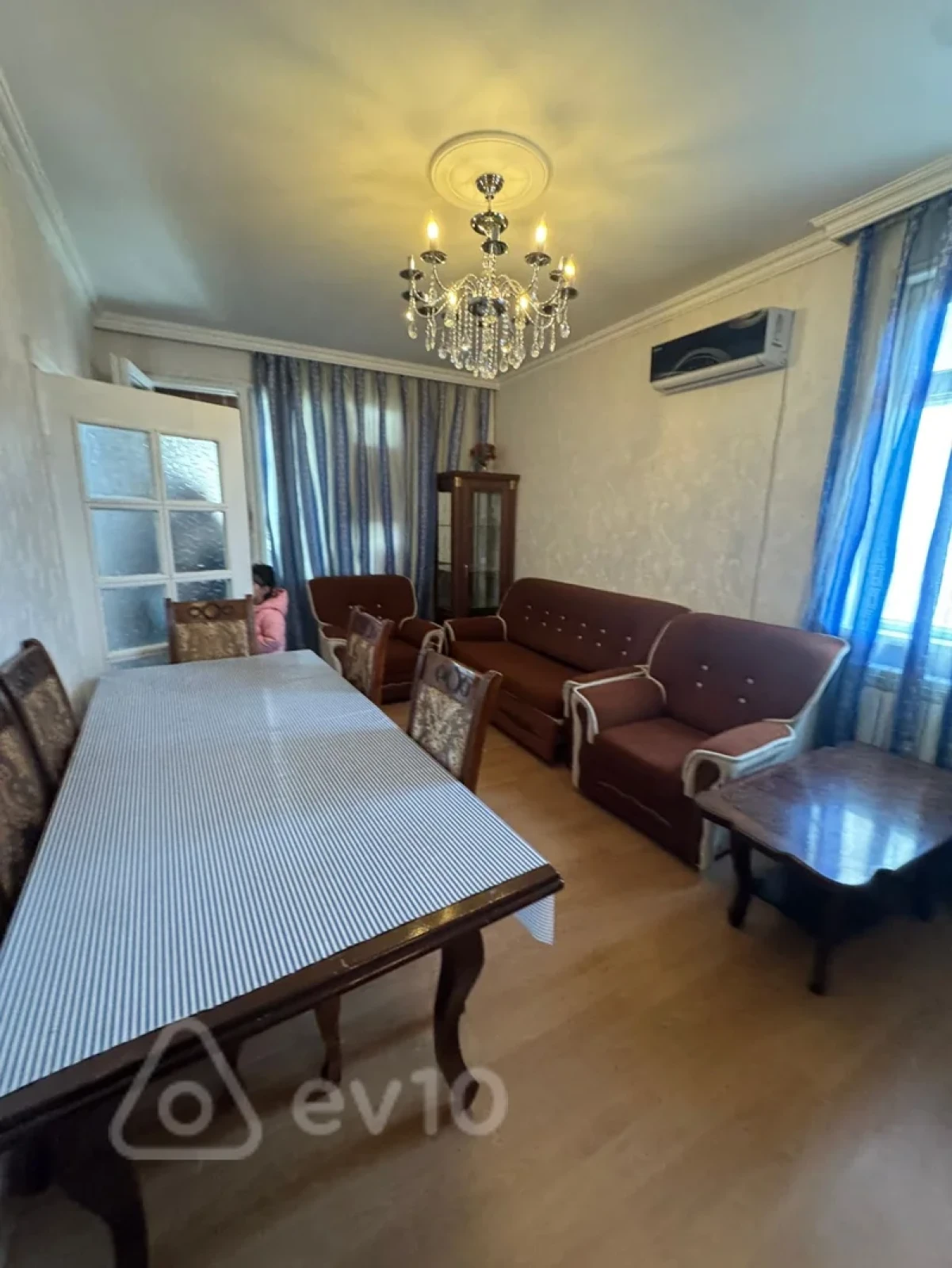 Kirayə verilir 3 otaqlı köhnə tikili 65 m²