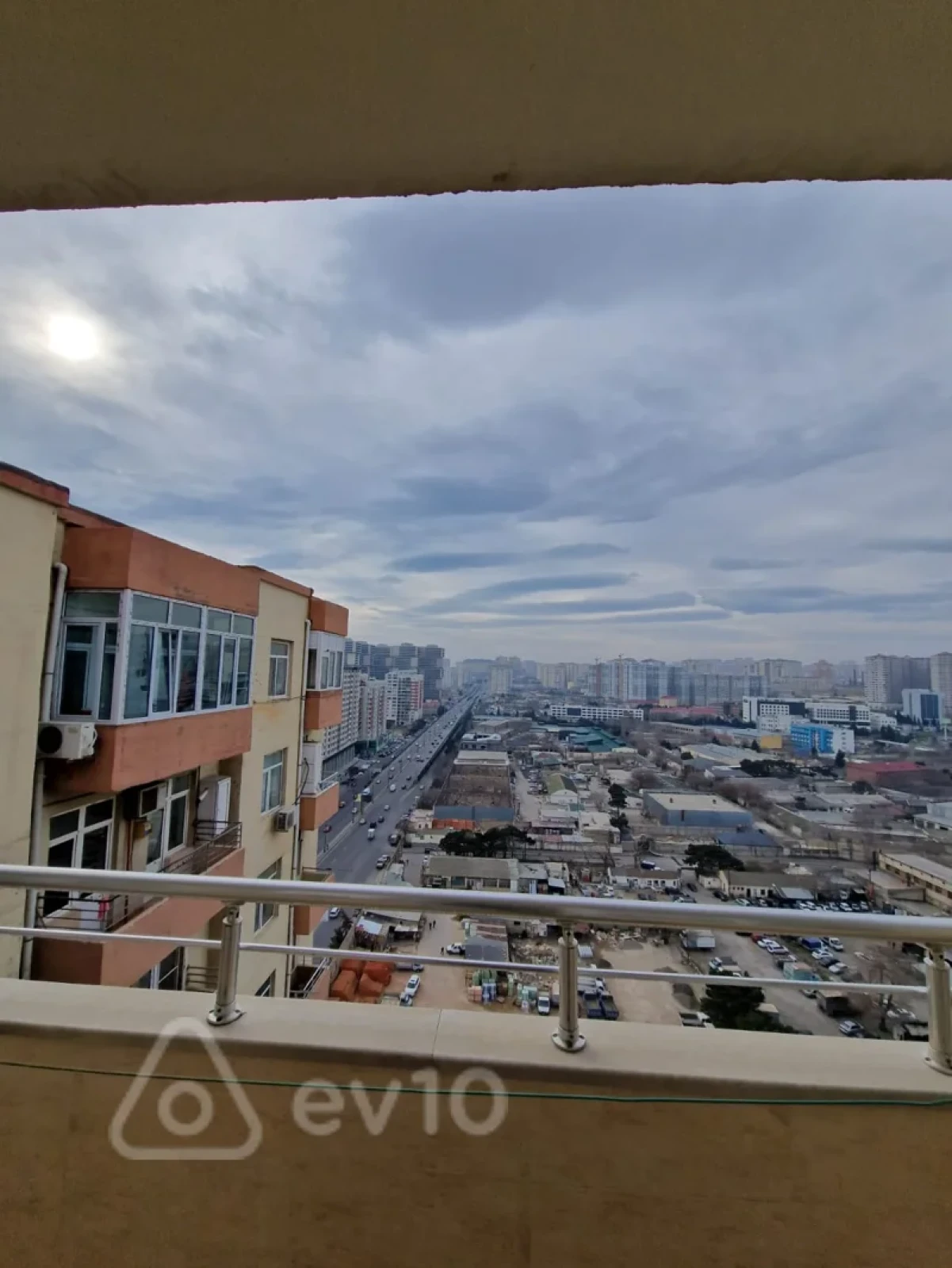 Satılır 3 otaqlı yeni tikili 103 m²