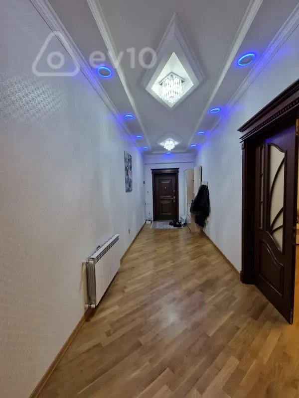 Satılır 3 otaqlı yeni tikili 103 m²