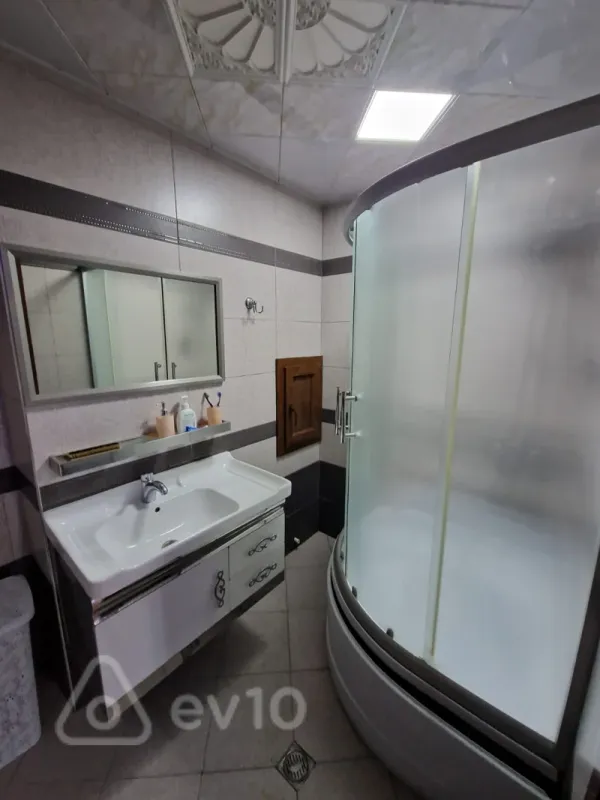 Satılır 3 otaqlı yeni tikili 103 m²