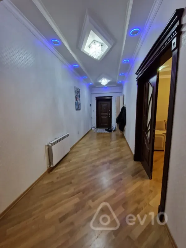 Satılır 3 otaqlı yeni tikili 103 m²