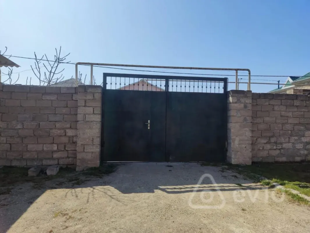 Kirayə verilir 3 otaqlı köhnə tikili 100 m²