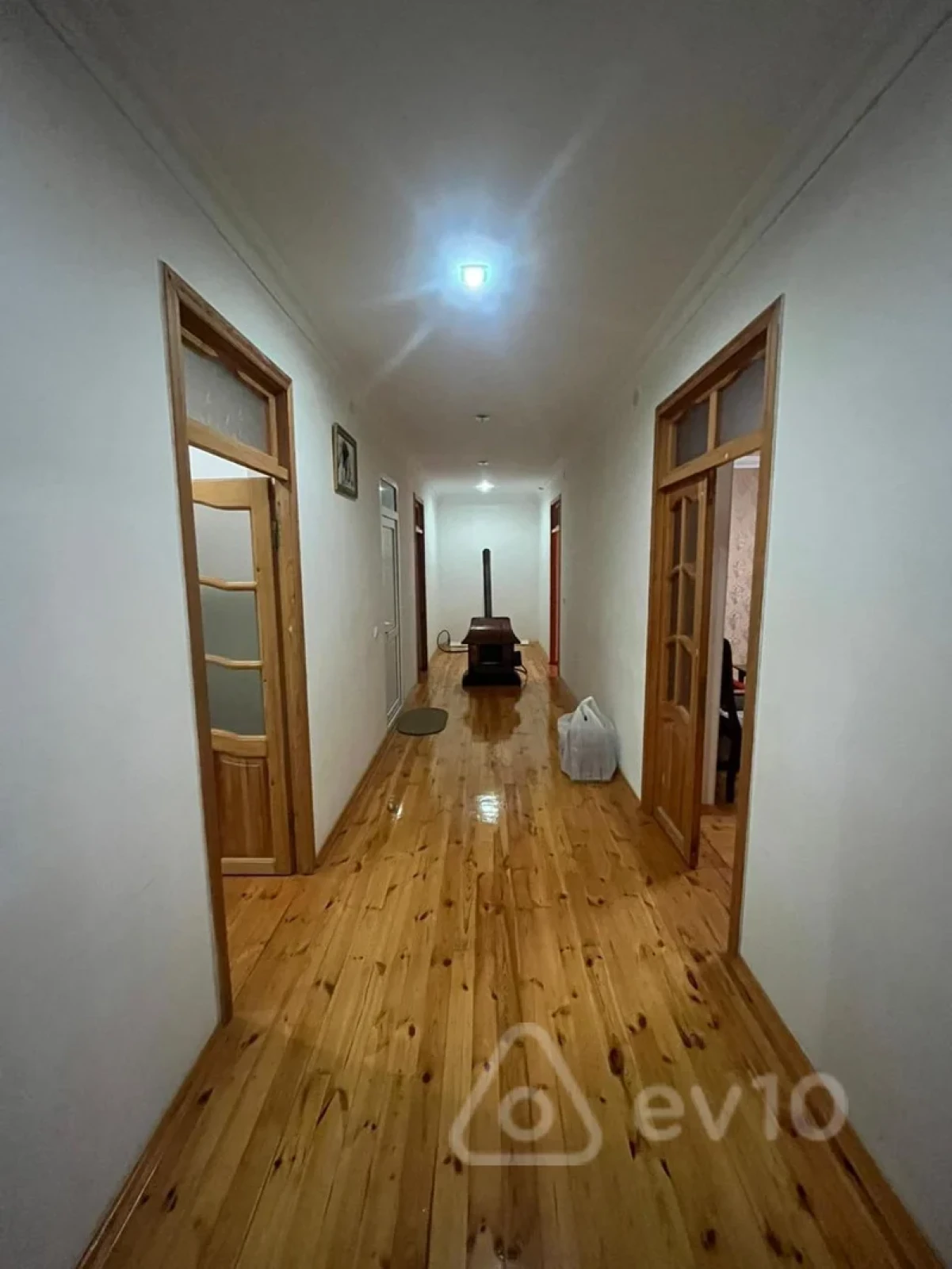 Kirayə verilir 3 otaqlı köhnə tikili 100 m²