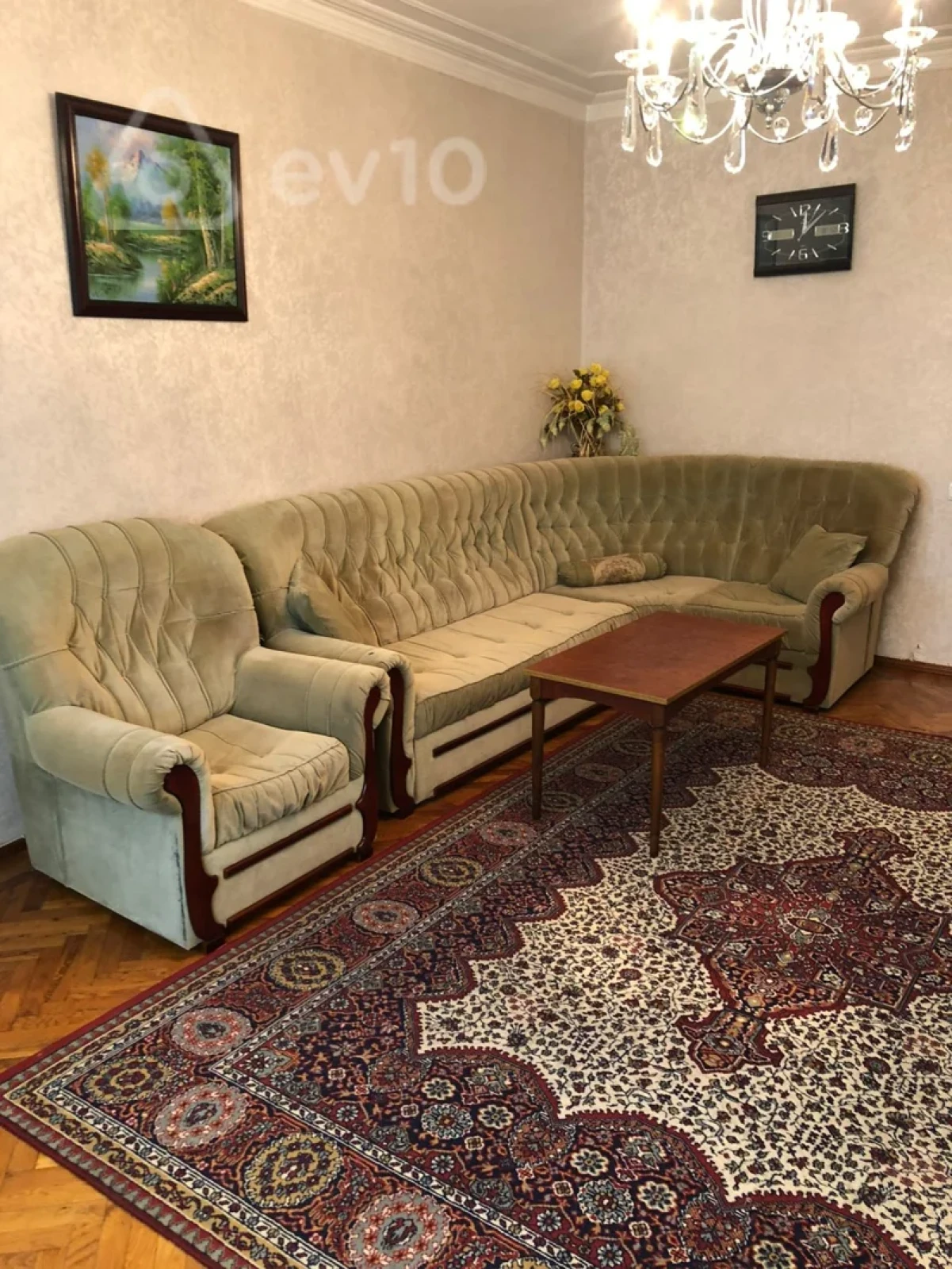 Kirayə verilir 2 otaqlı köhnə tikili 65 m²