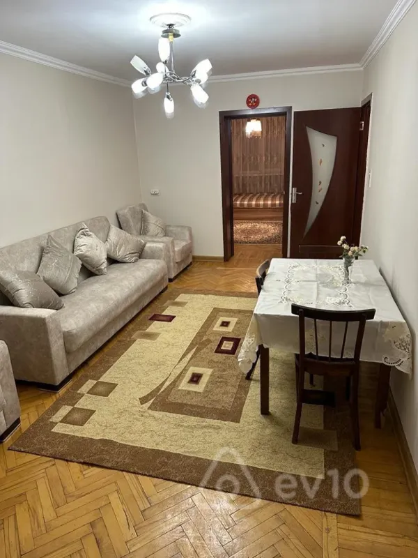 Kirayə verilir 2 otaqlı yeni tikili 60 m²