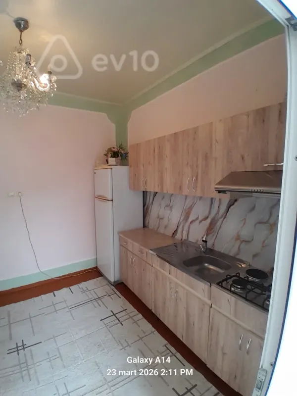 Kirayə verilir 2 otaqlı həyət evi 70 m²