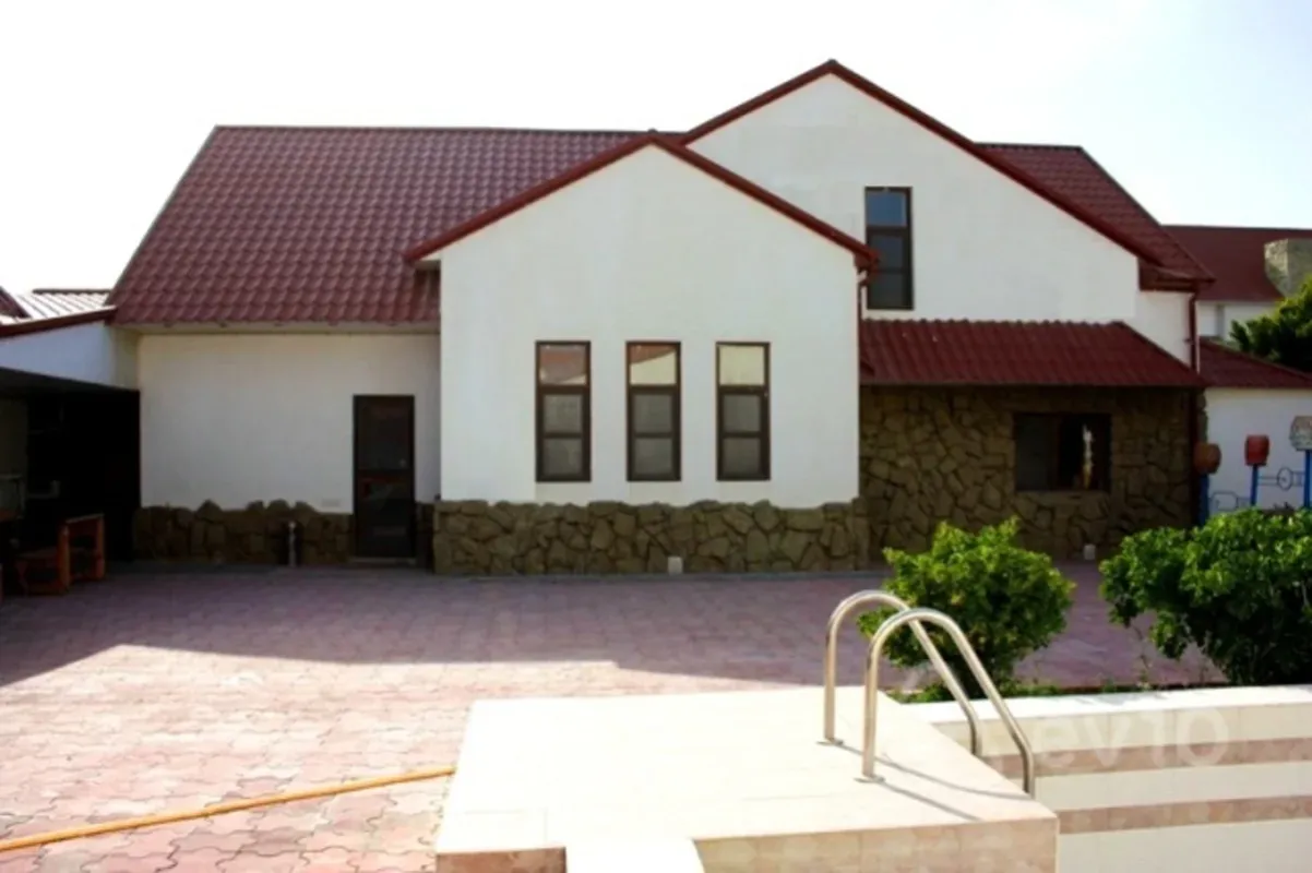 Kirayə verilir 4 otaqlı həyət evi 155 m²