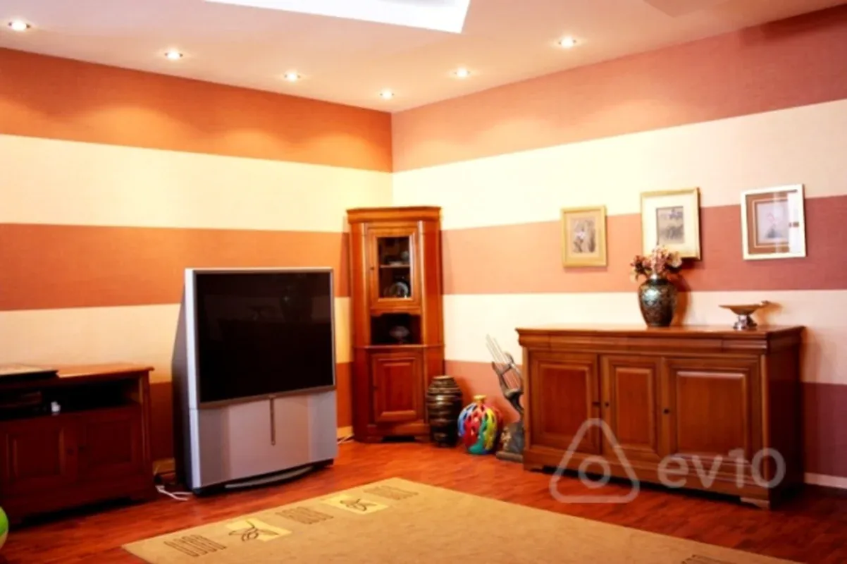 Kirayə verilir 4 otaqlı həyət evi 155 m²