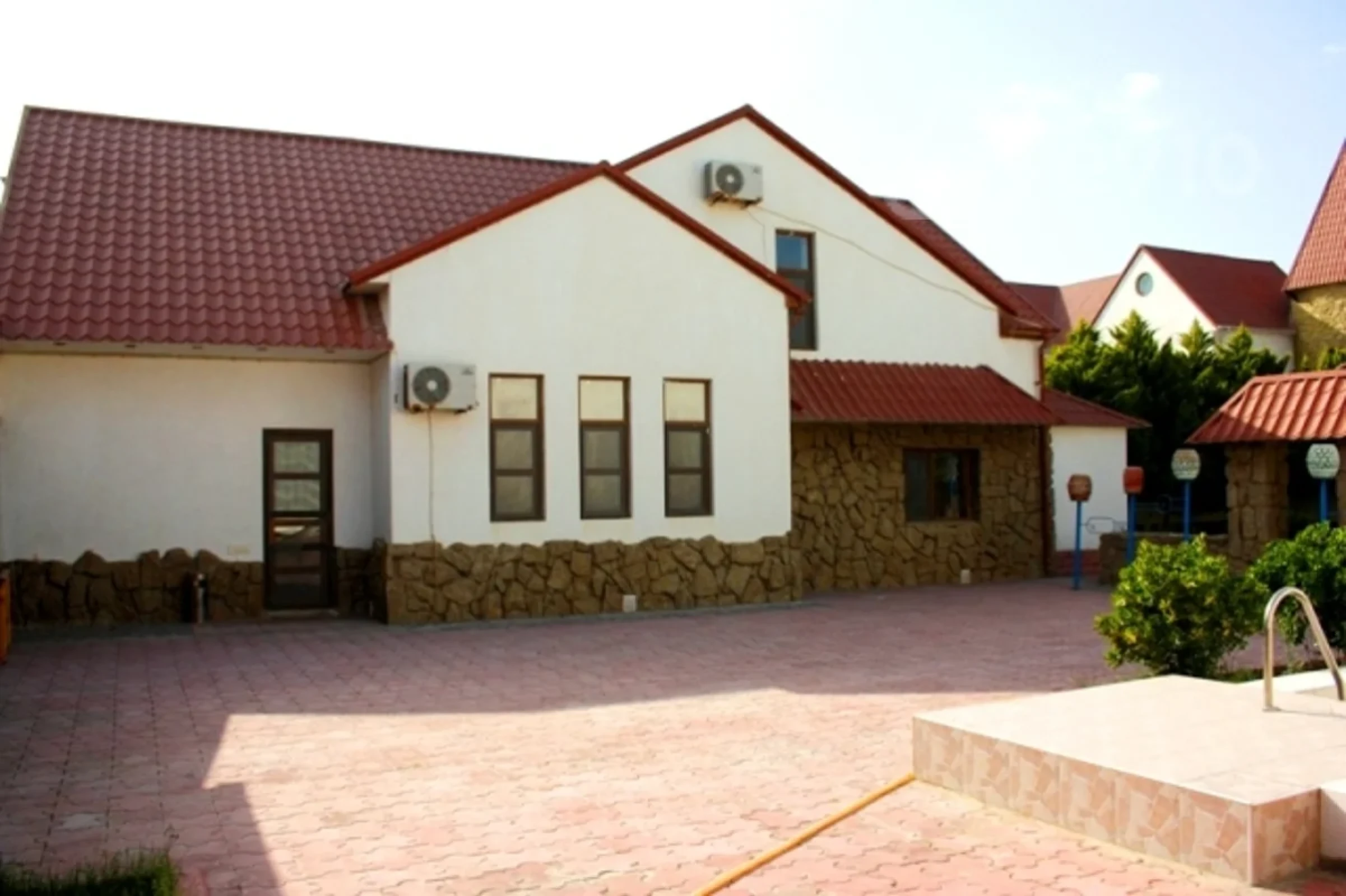 Kirayə verilir 4 otaqlı həyət evi 155 m²