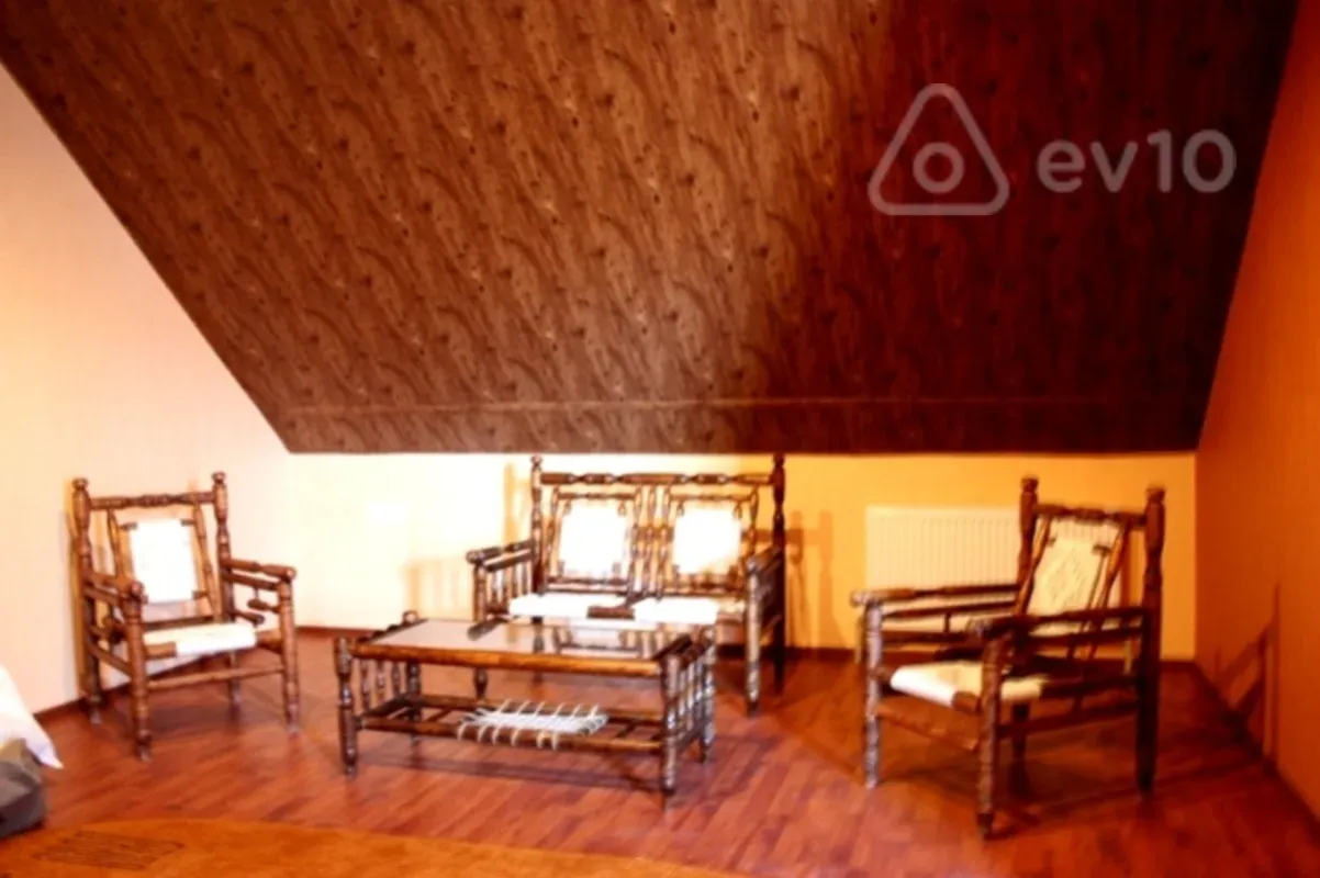 Kirayə verilir 4 otaqlı həyət evi 155 m²