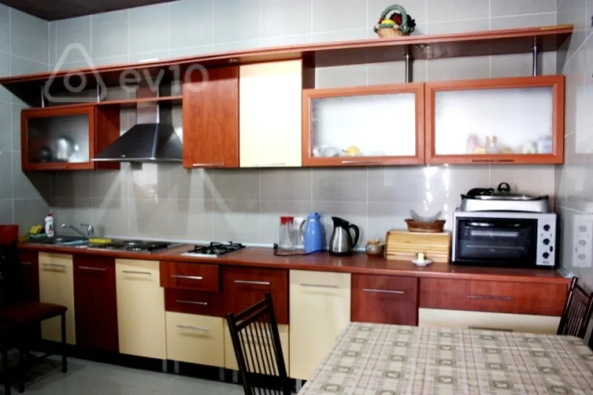 Kirayə verilir 4 otaqlı həyət evi 155 m²