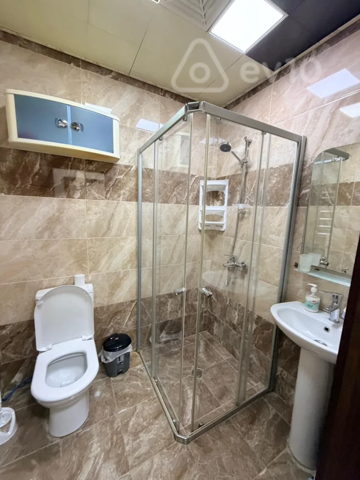 Kirayə verilir 2 otaqlı yeni tikili 60 m²