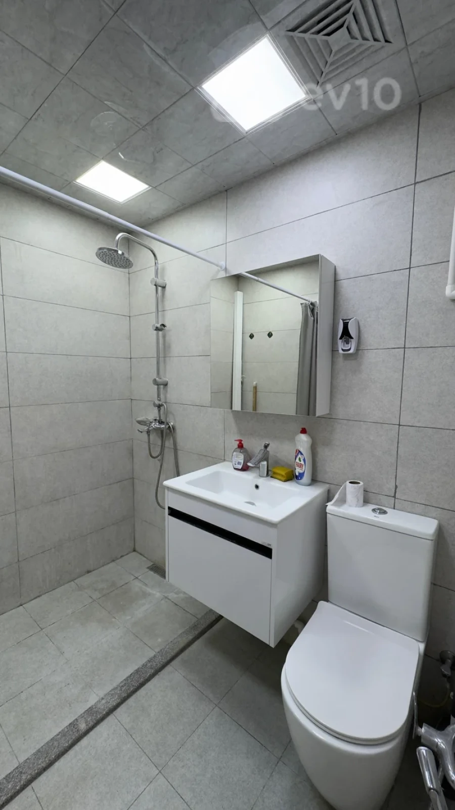 Satılır 2 otaqlı yeni tikili 45 m²