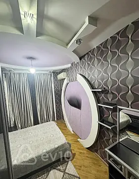 Satılır 2 otaqlı köhnə tikili 69 m²