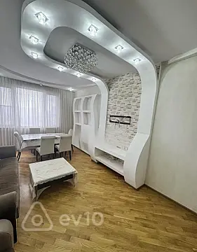 Satılır 2 otaqlı köhnə tikili 69 m²