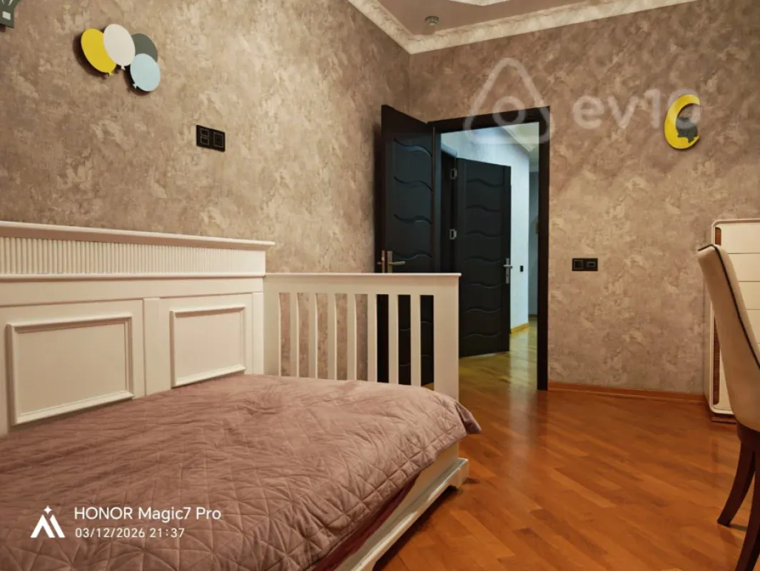 Satılır 3 otaqlı yeni tikili 120 m²