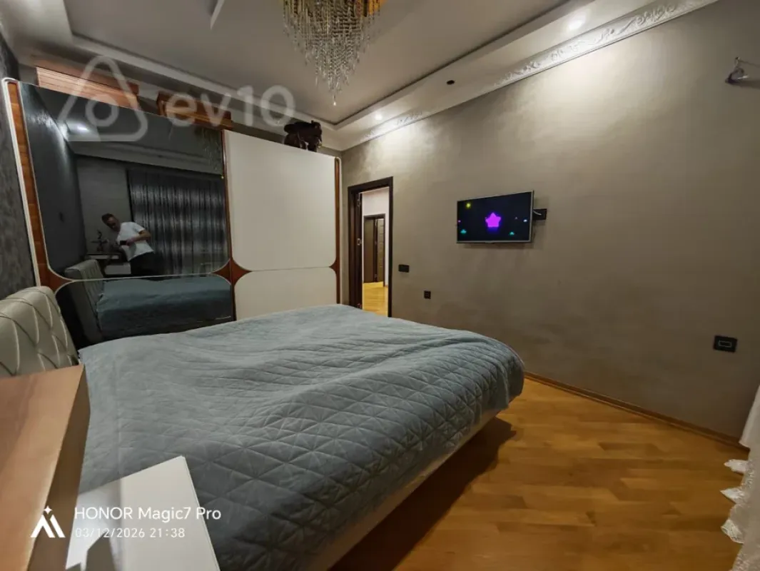 Satılır 3 otaqlı yeni tikili 120 m²