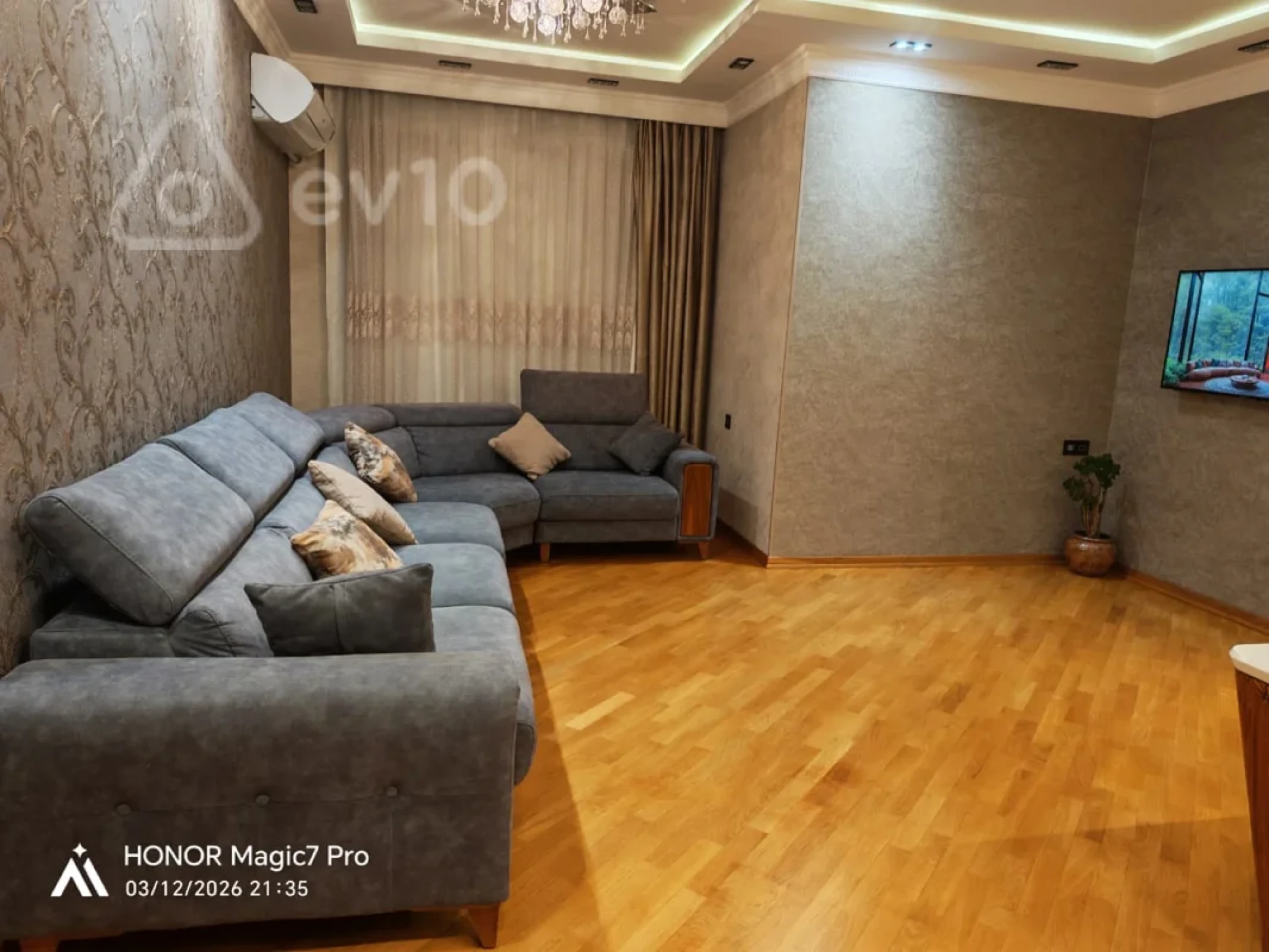 Satılır 3 otaqlı yeni tikili 120 m²