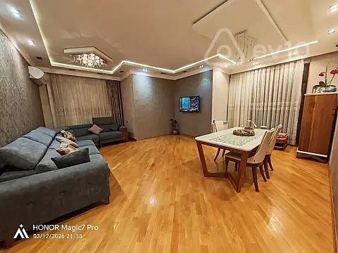 Satılır 3 otaqlı yeni tikili 120 m²