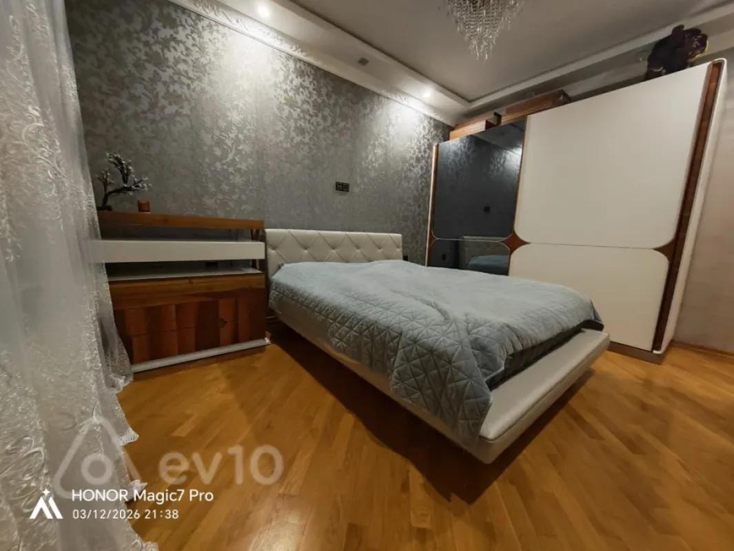 Satılır 3 otaqlı yeni tikili 120 m²