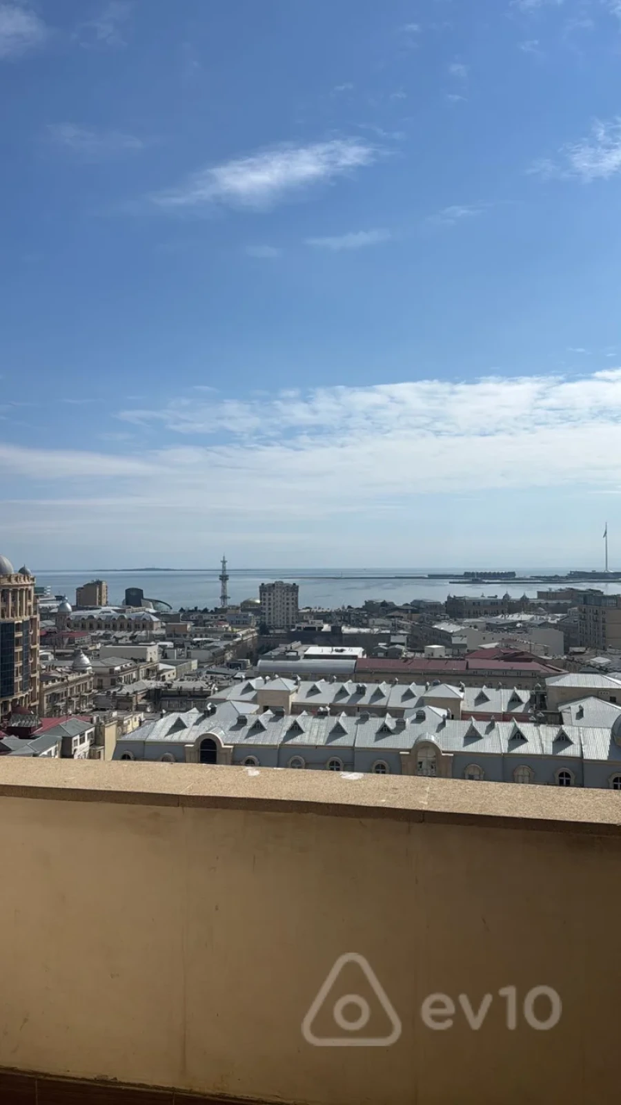 Kirayə verilir 4 otaqlı yeni tikili 220 m²