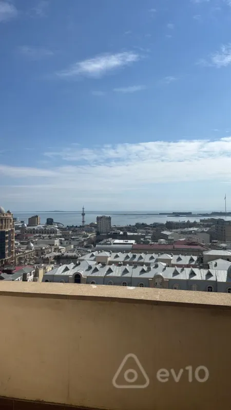 Kirayə verilir 4 otaqlı yeni tikili 220 m²