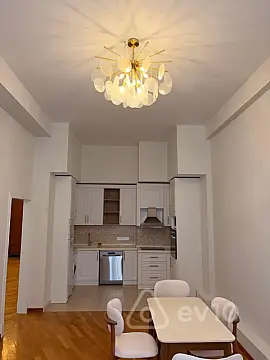 Kirayə verilir 4 otaqlı yeni tikili 220 m² — Bakı, Nəsimi 4 otaq 220.00 m²